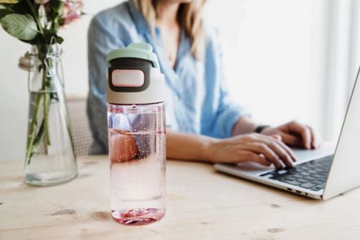 Бутилка за вода от тритан Kambukka Elton, 0.500 л., Apple Blossom