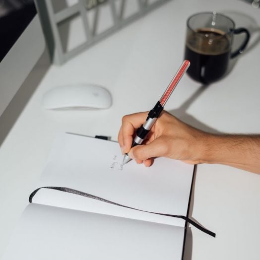 Комплект тефтер и светеща химикалка Grupo Erik Star Wars Darth Vader