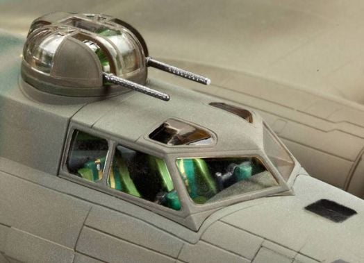 Сглобяем модел - Военен самолет B-17F Memphis Belle