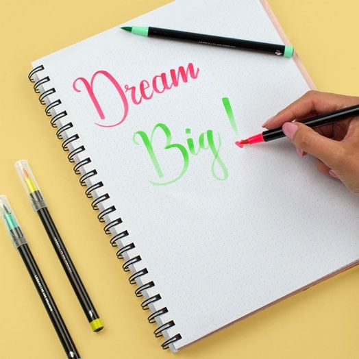 Комплект маркери-четка Legami, 12 бр.