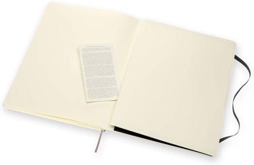 Черен тефтер Moleskine Classic Black A4 с меки корици и листа на точки