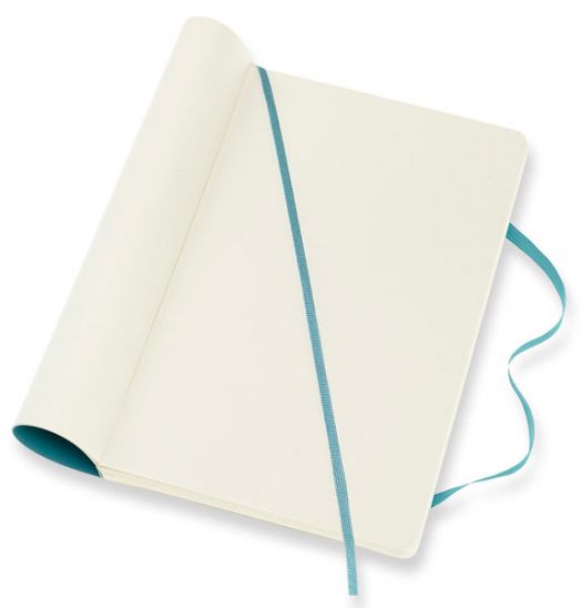 Класически пастелносин тефтер Moleskine с твърди корици и нелинирани страници