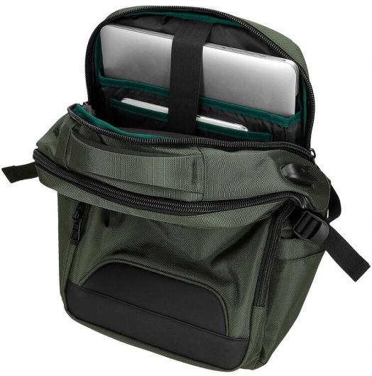 Раница за лаптоп Pepe Jeans Bromley с две отделения и преден джоб