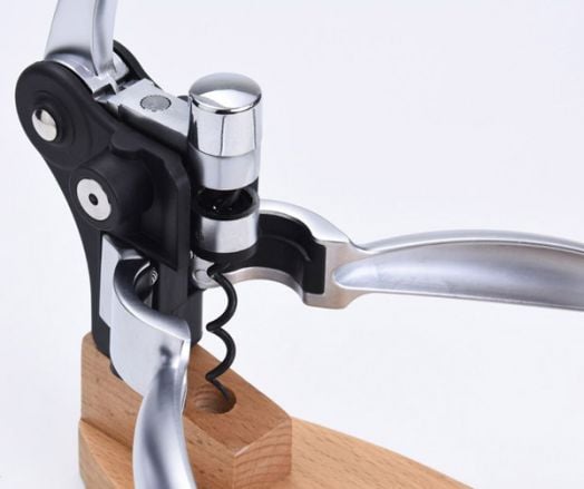 Тирбушон Laguiole с дървена стойка