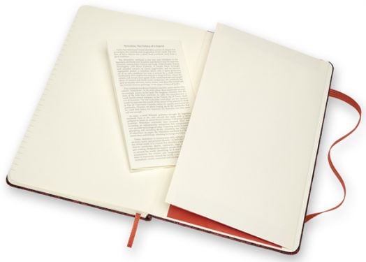 Тефтер Moleskine Limited Editions Blend Collection Red Tissu с твърди корици и линирани страници