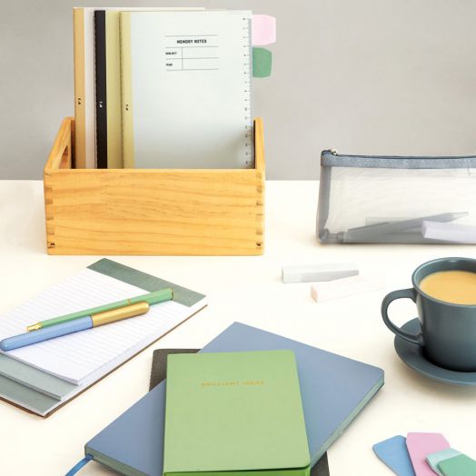 Комплект лепящи листчета Miquelrius Back2Basics