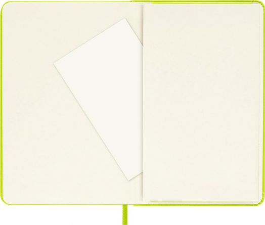 Джобен тефтер Moleskine Classic Lemon Green с твърди корици и нелинирани страници