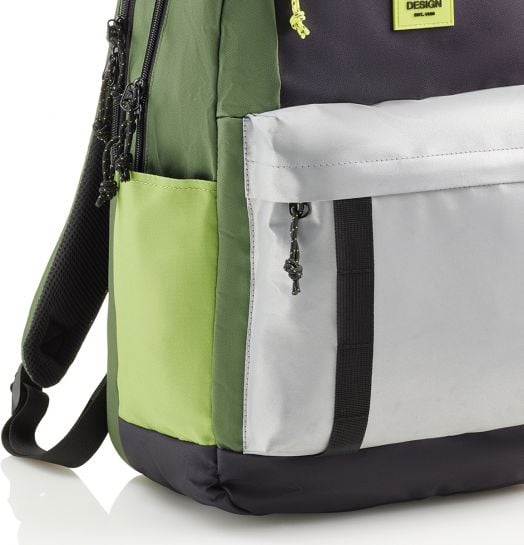 Раница Miquelrius Rider Green с две отделения и два предни джоба, 28 л.