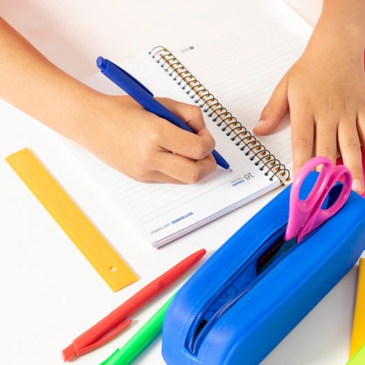 Тефтер-органайзер Miquelrius Year от септември 2025 до юни 2026 г., ден на страница