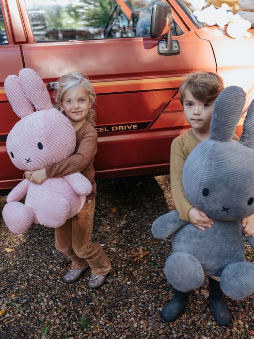 Плюшена играчка Miffy Eco Corduroy - базалтовосив заек, 70 см.