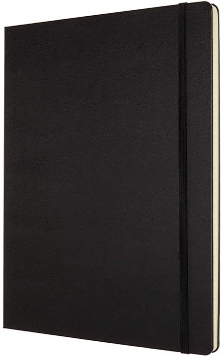 Черен тефтер Moleskine Classic Black A4 с твърди корици и листа на малки квадратчета
