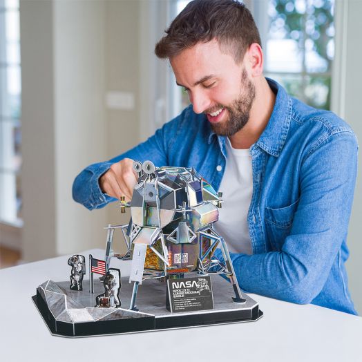 3D пъзел Cubic Fun Лунен модул NASA Apollo 11 Eagle, 93 части