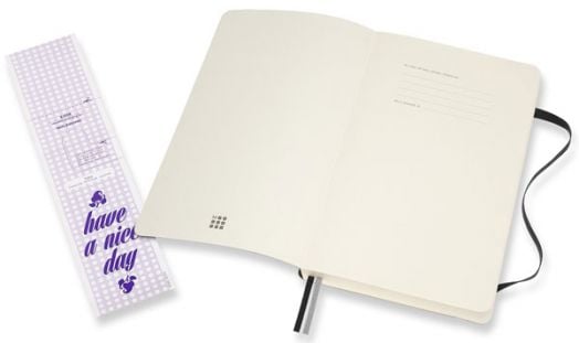 Черен тефтер Moleskine Classic Notebook Dotted Expanded Version Black с твърди корици и листа на точки