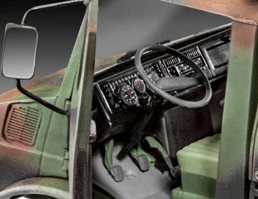 Сглобяем модел Revell - Unimog 2T milgl