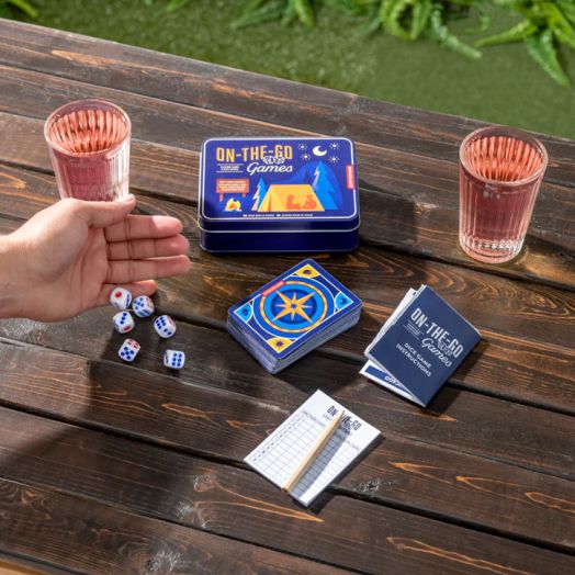 Комплект игри в метална кутия Kikkerland - Camping Games