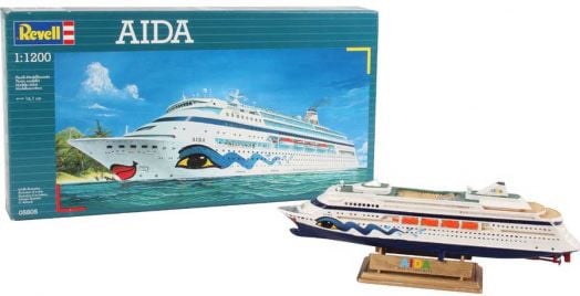 Сглобяем модел Revell - Круизен кораб AIDA 16.1 см.