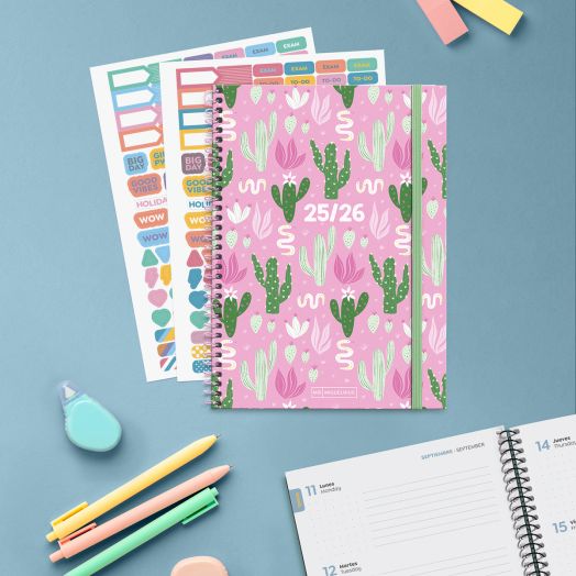 Седмичен тефтер - органайзер Miquelrius Pink Desert от септември 2025 до юни 2026 г.