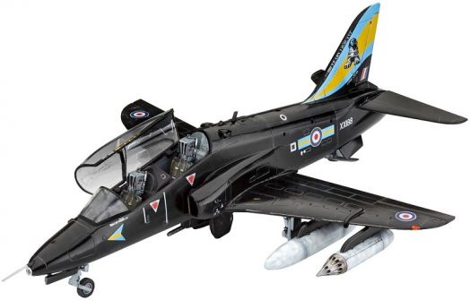 Сглобяем модел Revell, Изтребител BAe Hawk T2