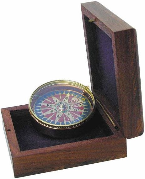 Компас в дървена кутия Sea Club