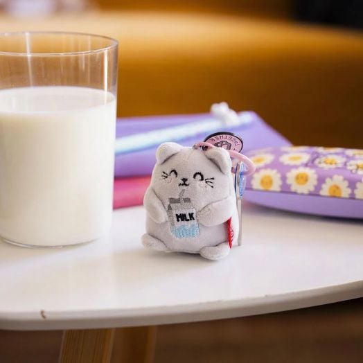 Плюшен ключодържател Legami - Kitty