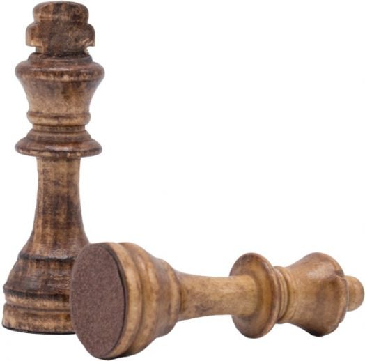 Дървени фигури за шах