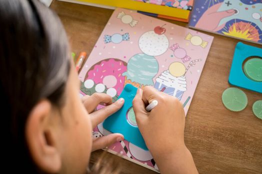 Творчески комплект Djeco - Рисуване със спирали, 10 дизайна