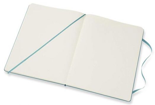 Голям пастелносин тефтер Moleskine Classic Reef Blue с твърди корици и нелинирани страници