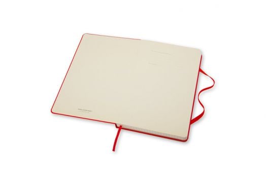 Джобен червен тефтер Moleskine с твърди корици, страници на квадратчета
