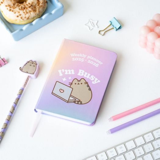 Джобен седмичен планер Grupo Erik Pusheen за 17 месеца - август 2025 / декември 2026 година