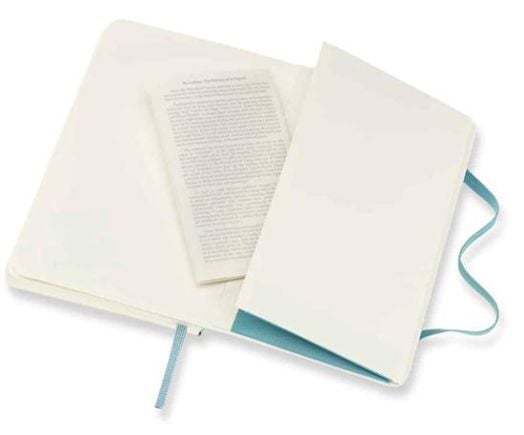 Джобен пастелносин тефтер Moleskine Classic Reef Blue с меки корици и нелинирани страници