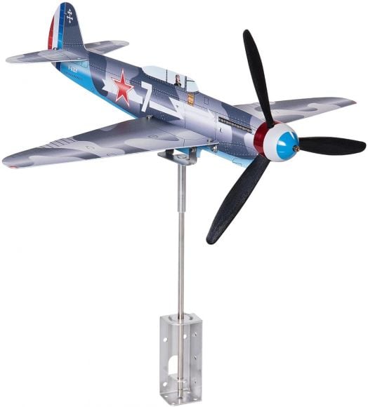 Самолет - градински ветропоказател изтребител Yak9T, на стойка