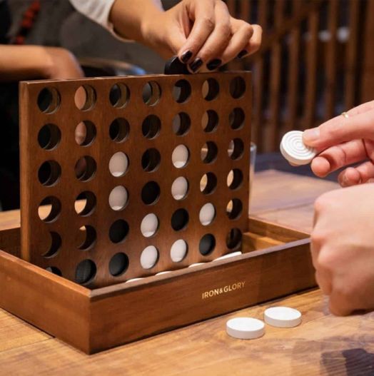 Игра Iron & Glory - Line Up (Four In A Row)