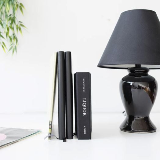 Манерка в книга Kikkerland - Chemistry