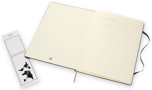 Черен тефтер Moleskine Classic Black в размер A4 с твърди корици и листа на точки