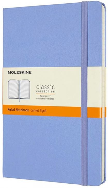 Класически тефтер Moleskine Classic Hydrangea Blue с твърди корици и линирани страници
