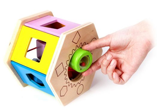 Дървена играчка Hape - С форми за сортиране