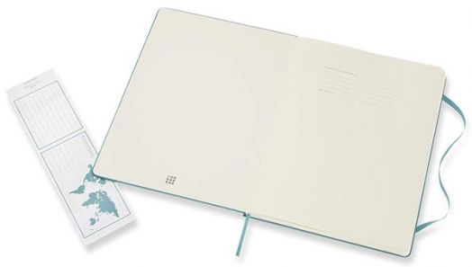 Голям пастелносин тефтер Moleskine Classic Reef Blue с твърди корици и нелинирани страници