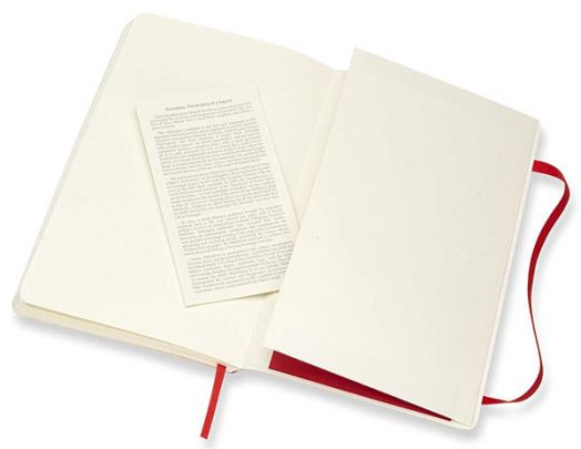 Класически червен тефтер Moleskine с меки корици и нелинирани страници