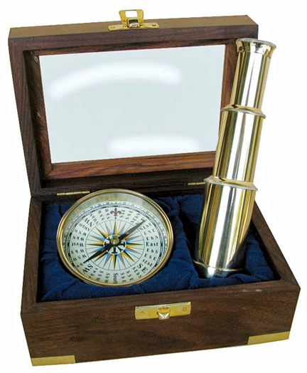 Комплект компас и телескоп Sea Club, в дървена кутия