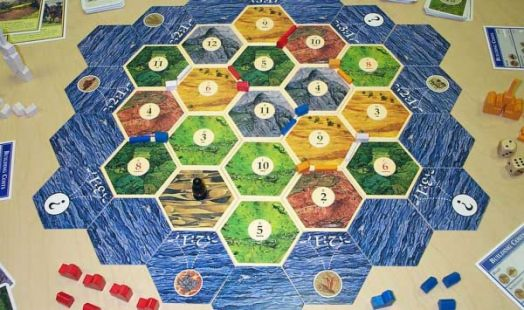 Настолна игра: Съкровища, Дракони и Откриватели - разширение към базисна игра Катан