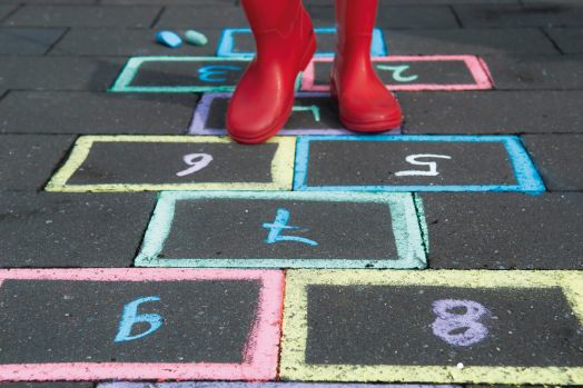 Цветни тебешири в кофа Apli Kids, 20 бр.