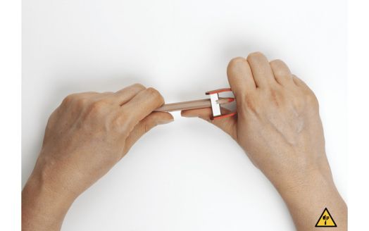 Острилка Caran d'Ache, сива