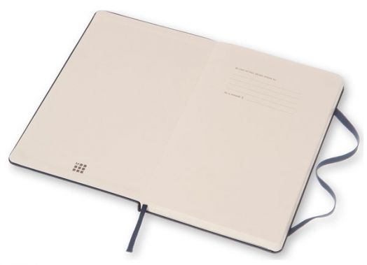 Джобен сапфиреносин тефтер Moleskine Classic Blue Sapphire с твърди корици и листа на точки