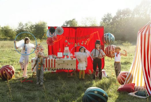 Фолиев балон PartyDeco - Зелена топка със златни звезди, 75 см.