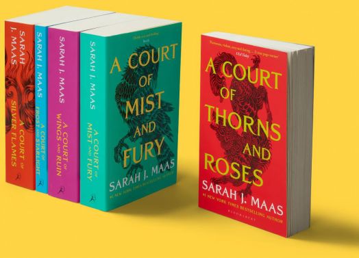 A Court of Thorns and Roses Paperback Box Set (5 books)