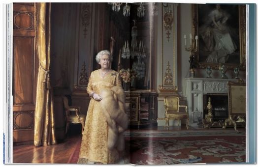 Her Majesty. A Photographic History 1926–2022