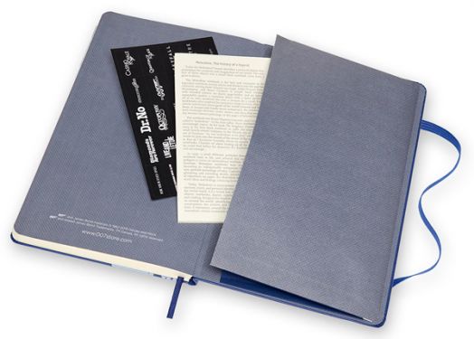Класически тефтер Moleskine Limited Editions 007 Blue с твърди корици и линирани страници