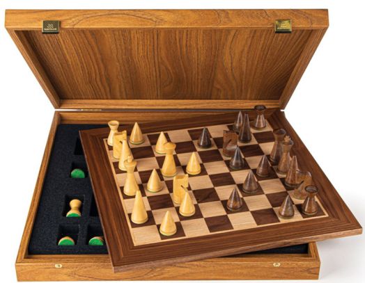 Шах Manopoulos с модернистични фигури, 40 х 40 см.