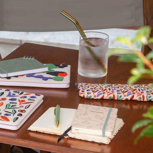 Джобен тефтер Miquelrius Leaves in the Wind Garden