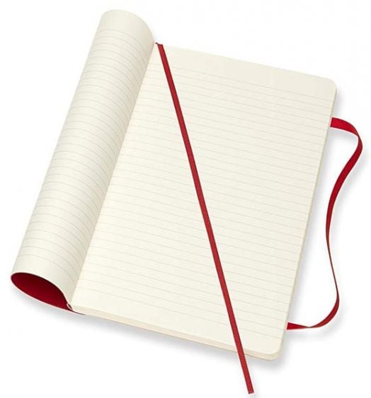 Класически наситеночервен тефтер Moleskine Classic Scarlet Red с меки корици и линирани страници